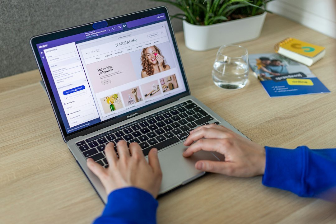 Création et optimisation d’une boutique e-commerce WordPress sur ordinateur